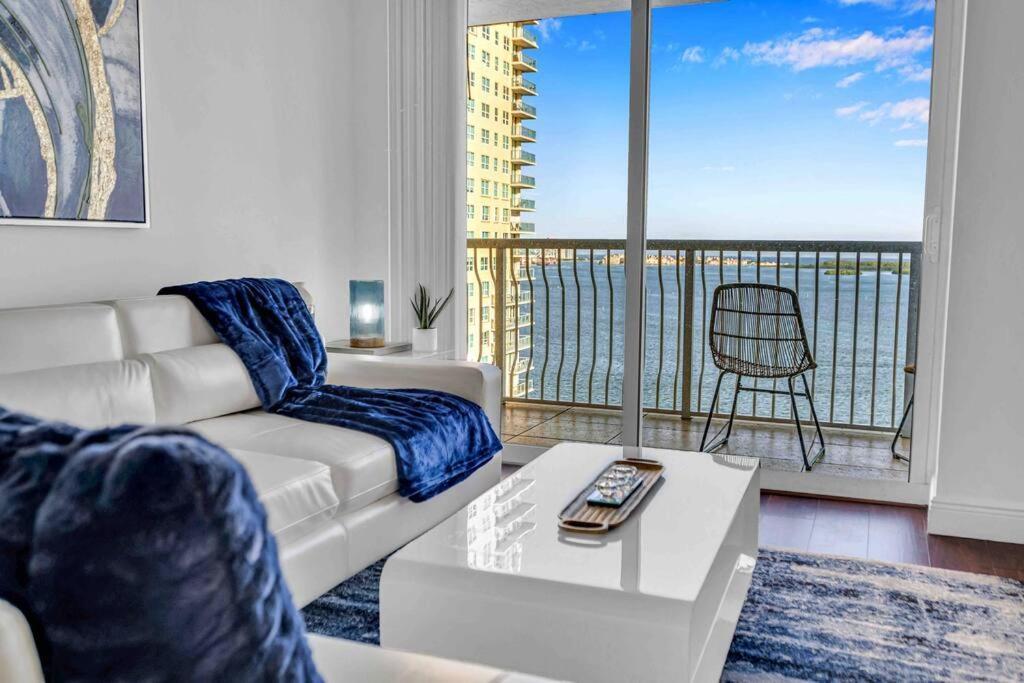 Central Ocean View 3 Bedrooms In Miami W Parking Extérieur photo