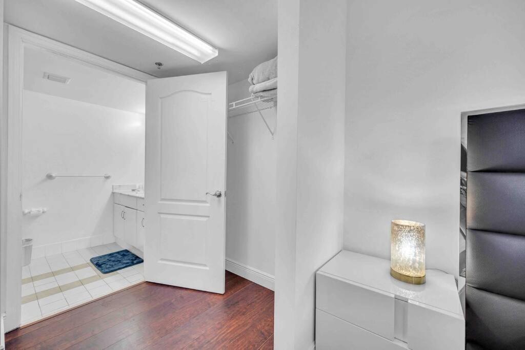 Central Ocean View 3 Bedrooms In Miami W Parking Extérieur photo